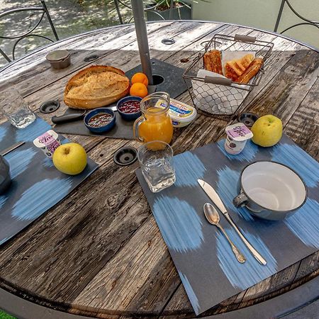 Le Baratier - Demeure De Charme Sauna & Piscine Calvisson Dış mekan fotoğraf
